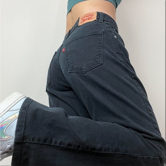 Jeans - Picture 1 of 4